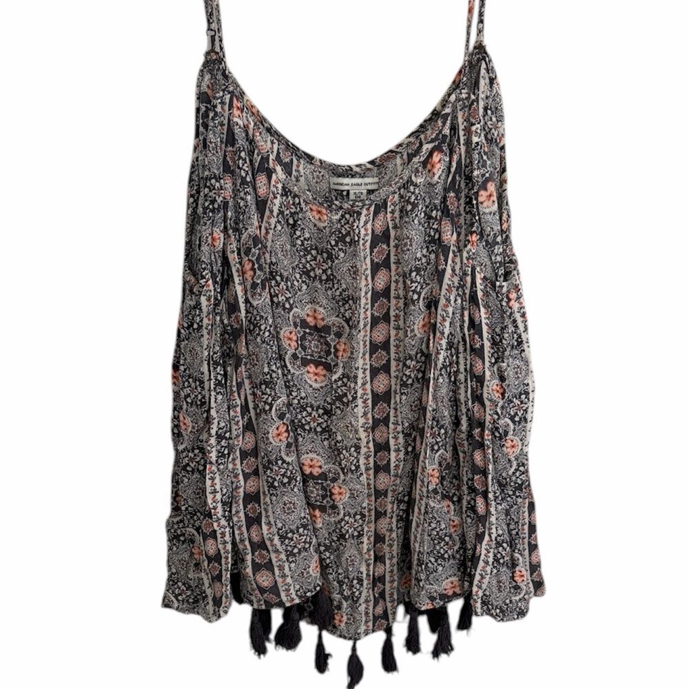 American Eagle Outfitters Grey Floral Peasant Tunic with Peach Accents. Size XL